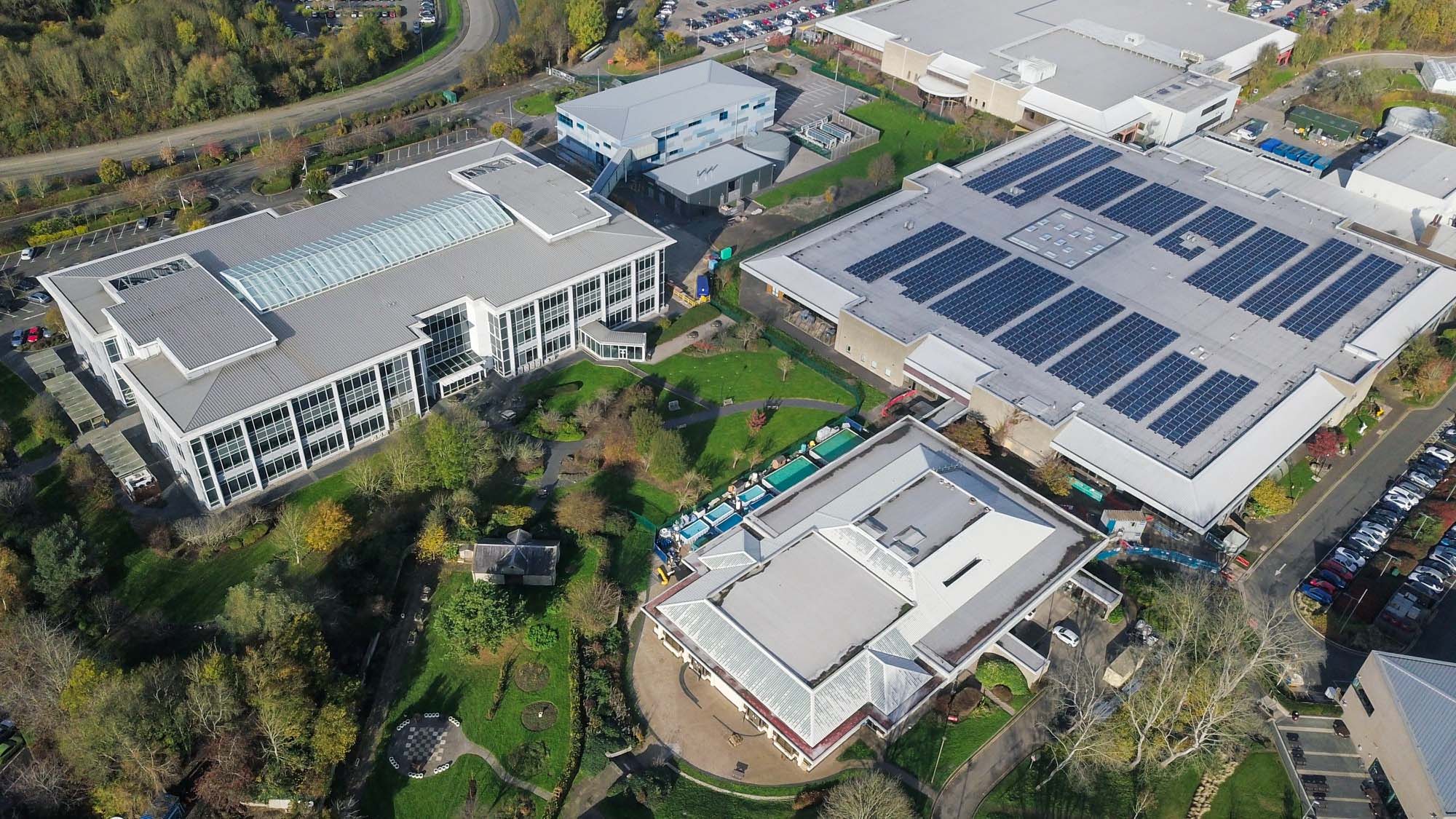 Large-scale flat-roof commercial solar PV installation